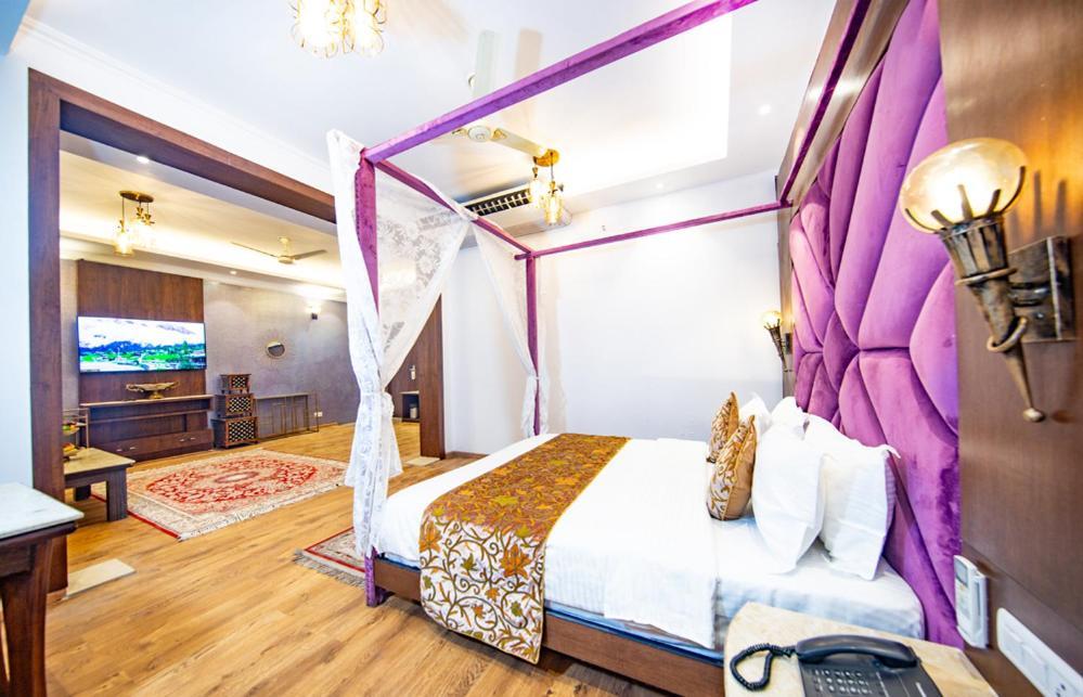 Hotel Solar Residency, Srinagar Zewnętrze zdjęcie